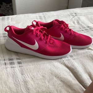 Nike golf shoes